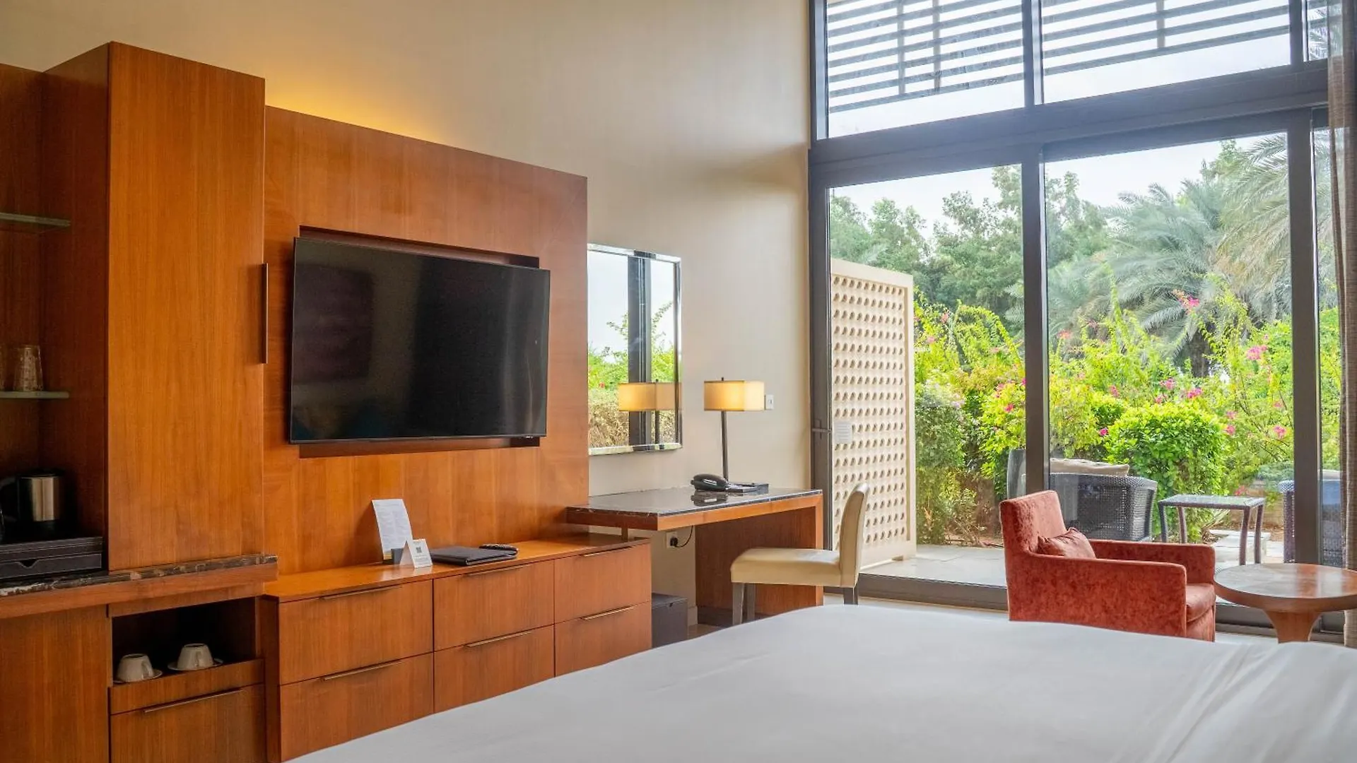 Vogo Abu Dhabi Golf Resort & Spa Formerly The Westin Abu Dhabi Golf Resort & Spa 5*,  ОАЭ